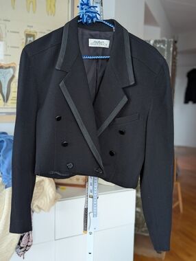 Vintage Black Cropped Wool Tuxedo Blazer 4